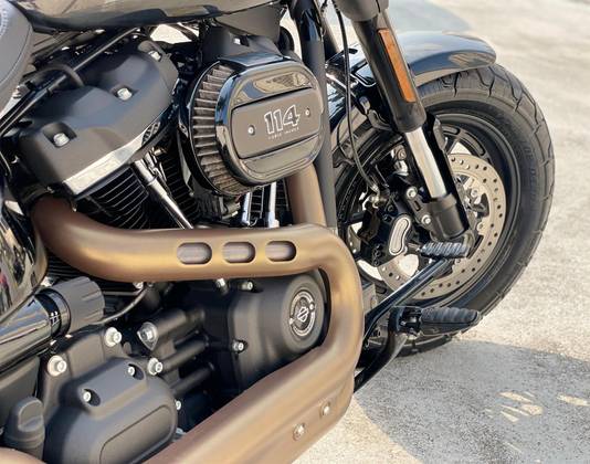 HARLEY-DAVIDSON SOFTAIL FAT BOB 114 